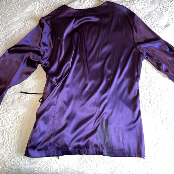 Purple satin Chicos size 3 top/jacket with side tie - Picture 2 of 3